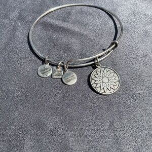 Retired Alex and Ani New Beginnings Sun Charm Bracelet Russian Silver Stackable